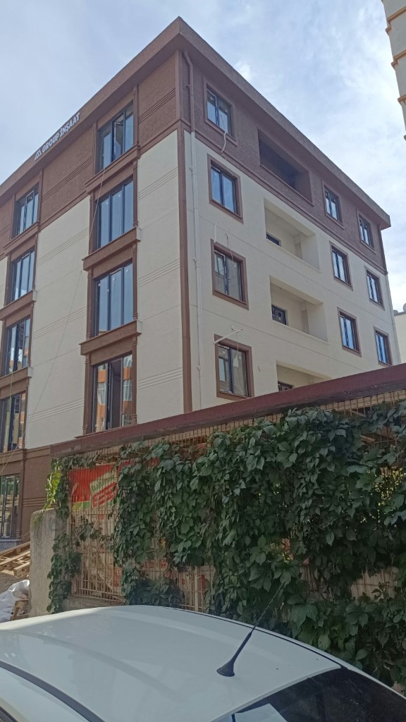 Kartal Soğanlık konut binası cephesi